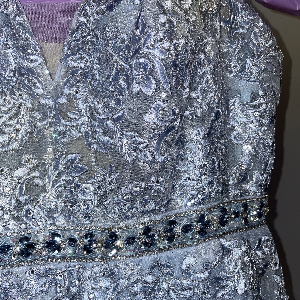 PROM DRESS - Picture 3 of 5